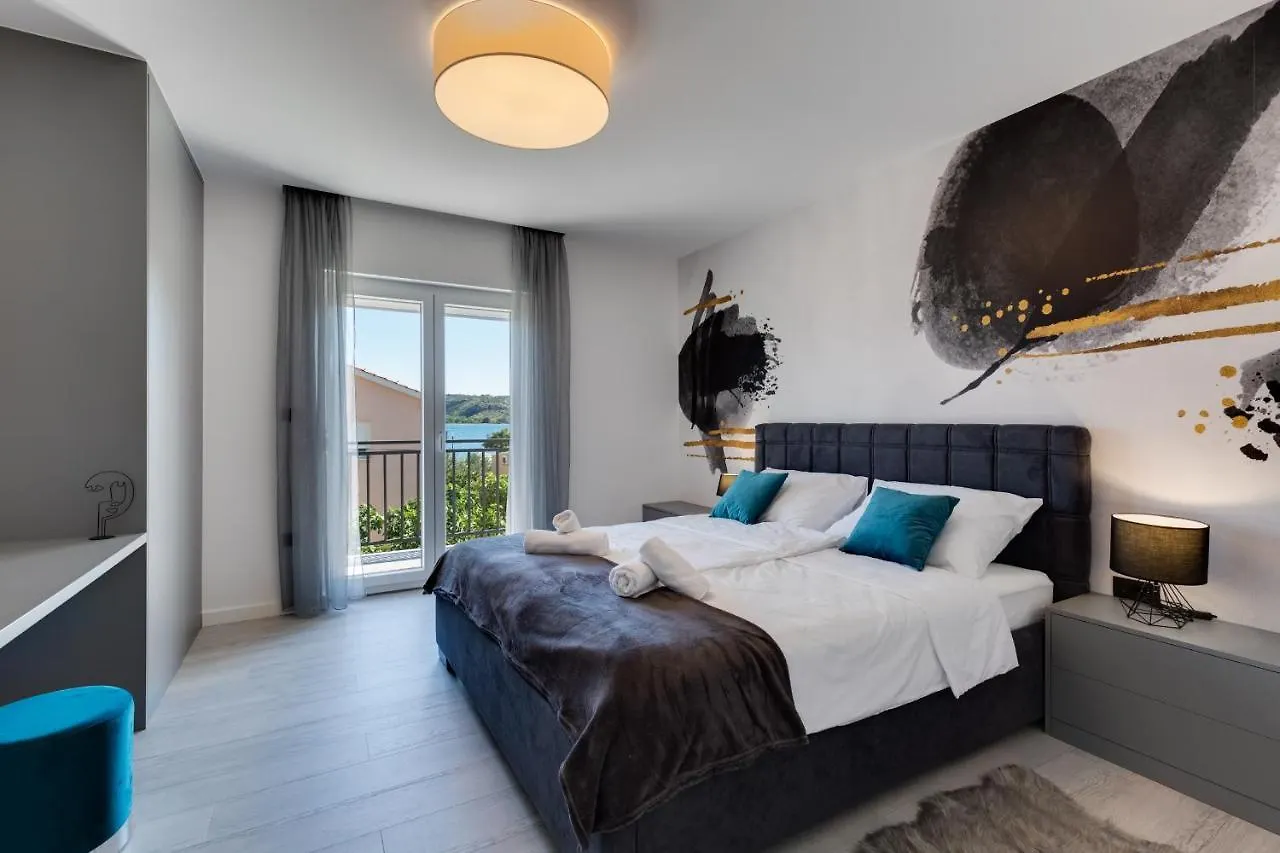 Apartment By The Sea Posedarje