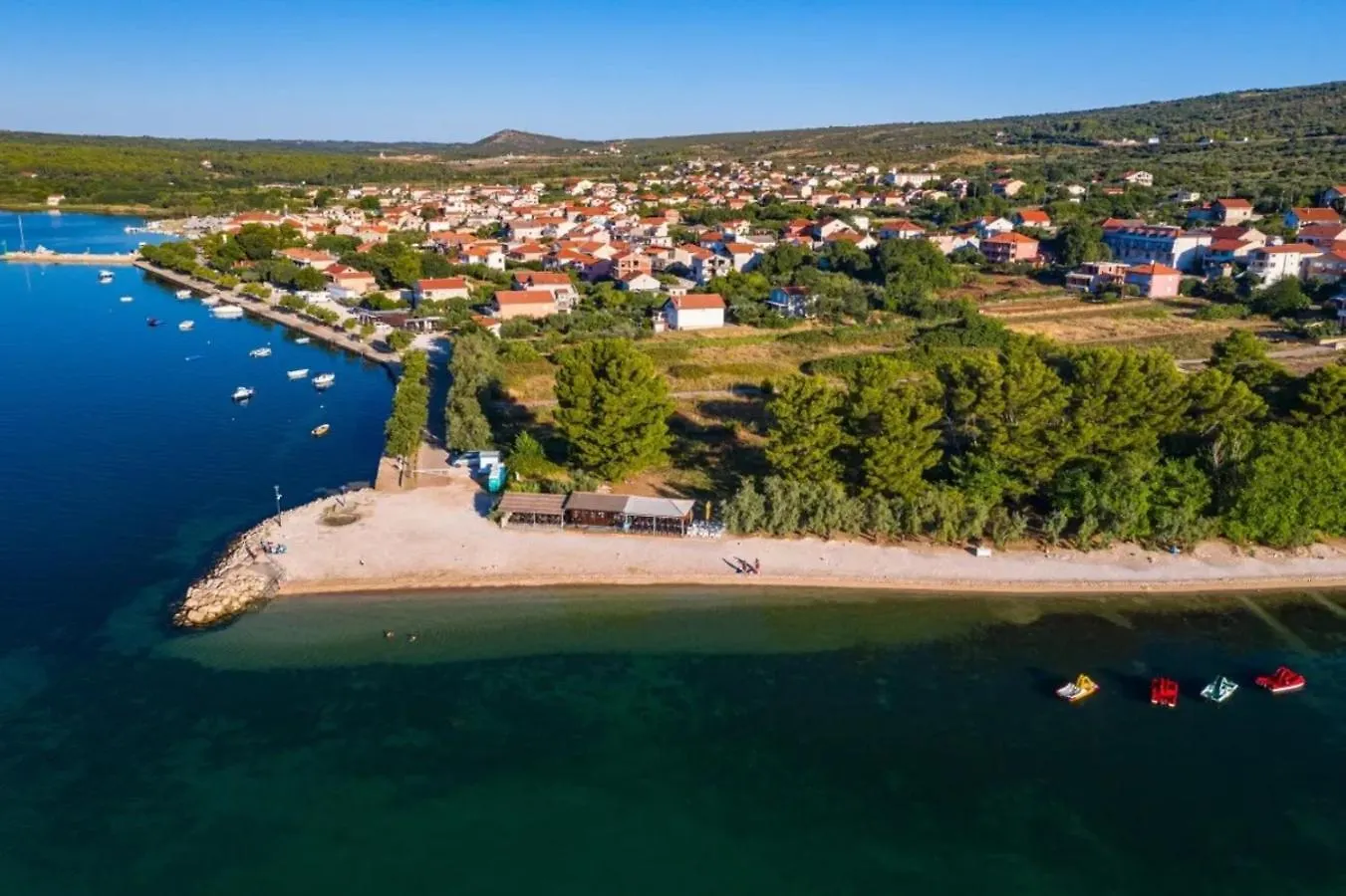 Apartment By The Sea Posedarje 0*,  Croácia